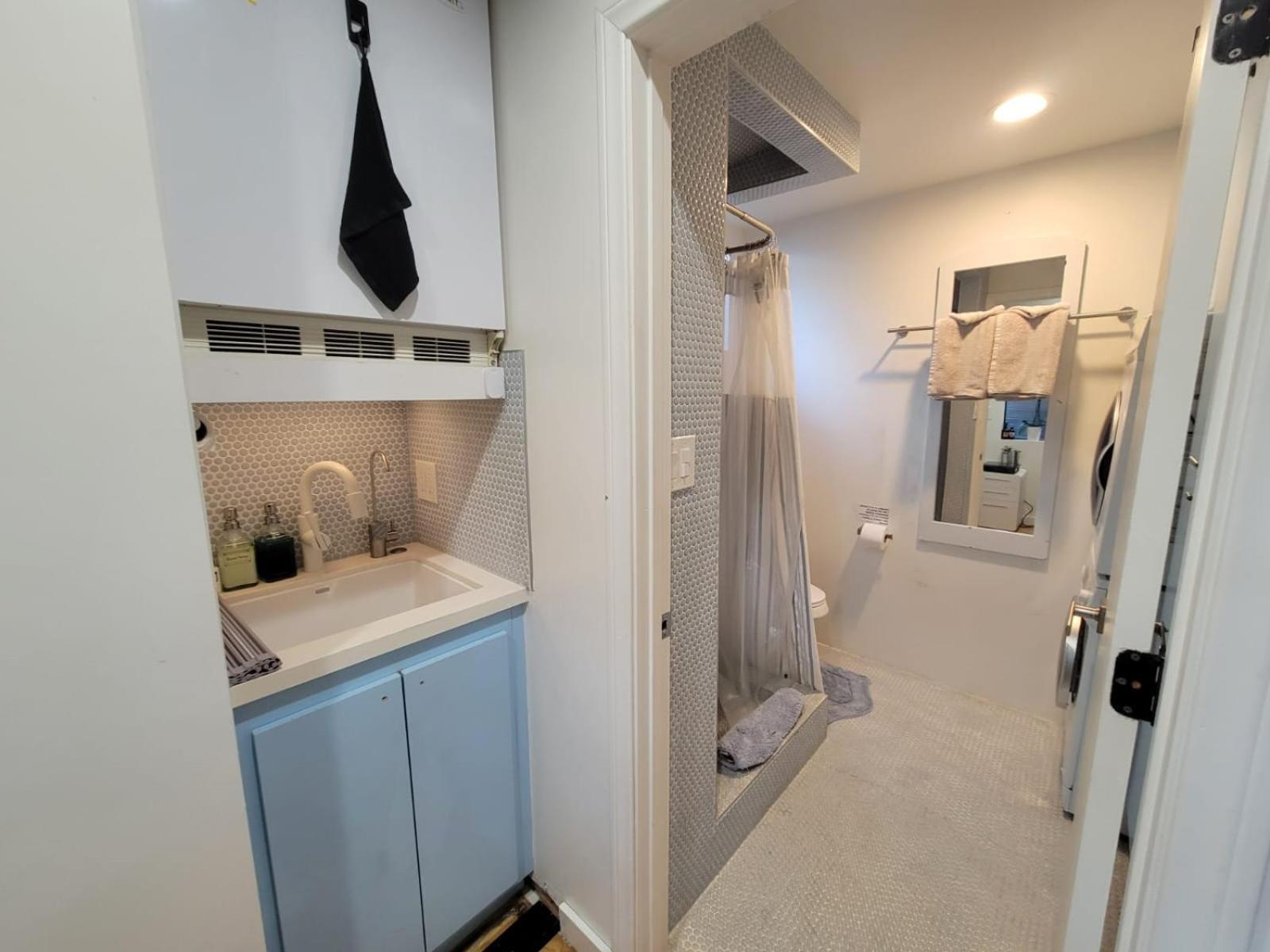 Venice Beach Studio With Large Private Patio Steps To The Beach Лос Анджелис Екстериор снимка